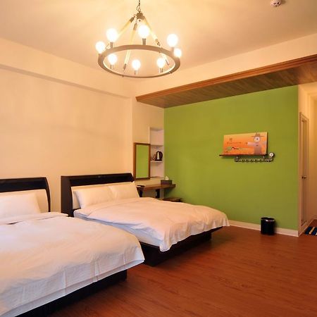 Outstanding B&B Taitung Екстериор снимка